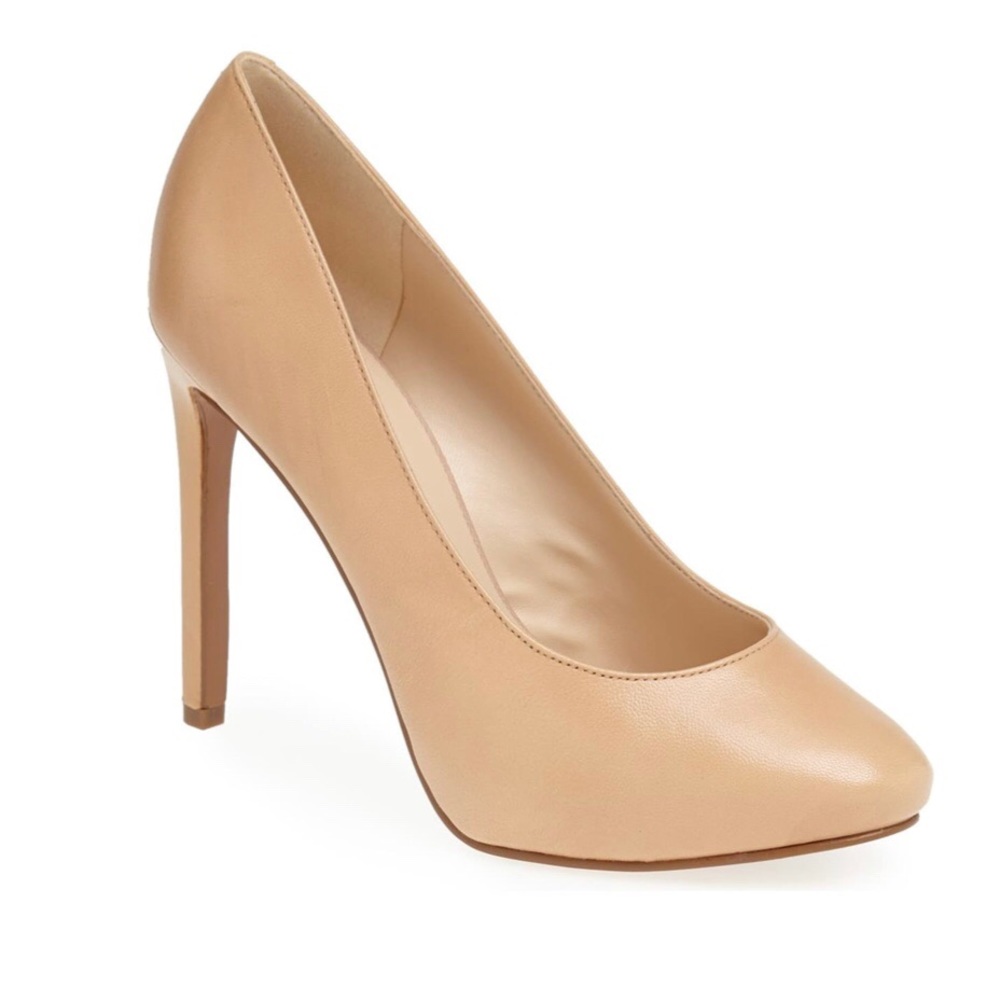 Nine West Leather Nude Pumps Size 6